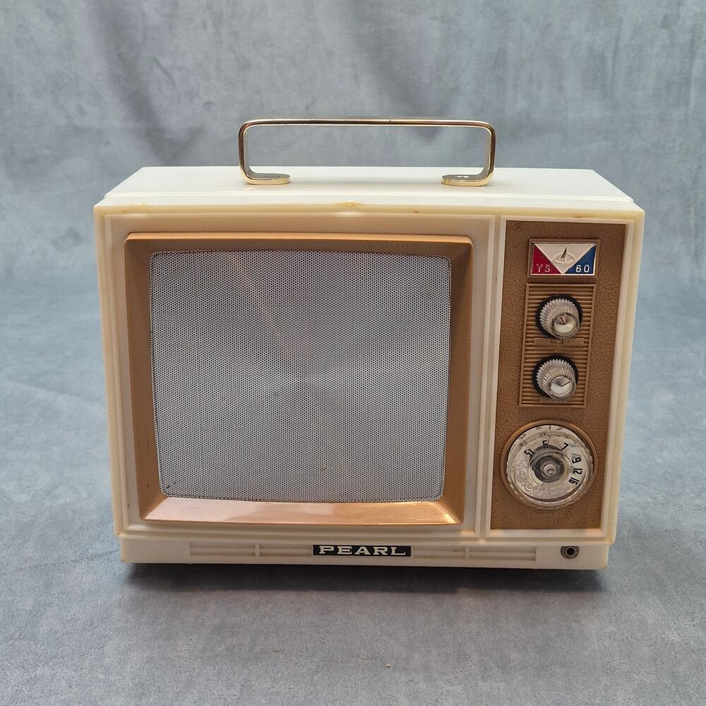 1960s Vintage Classic Pearl YS-60 TV Custom Built AM All Transistor Radio. Japan